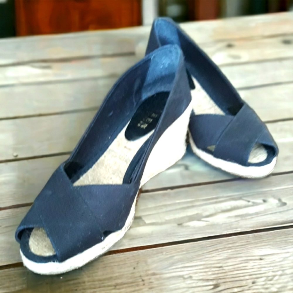 Ralph Lauren Size 6 Black